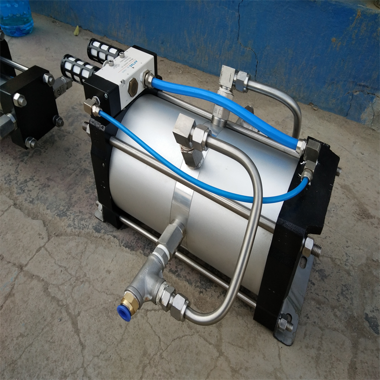 鋁壓鑄機氮氣增壓泵